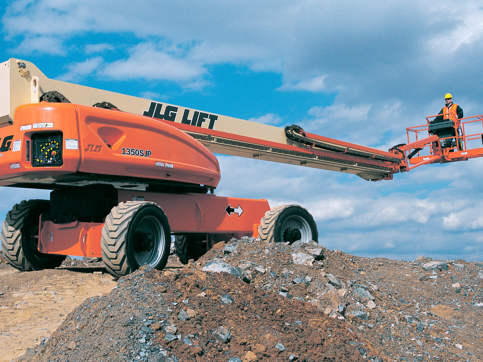 Used JLG 1350SJP   | lift truck rental for sale | National Lift