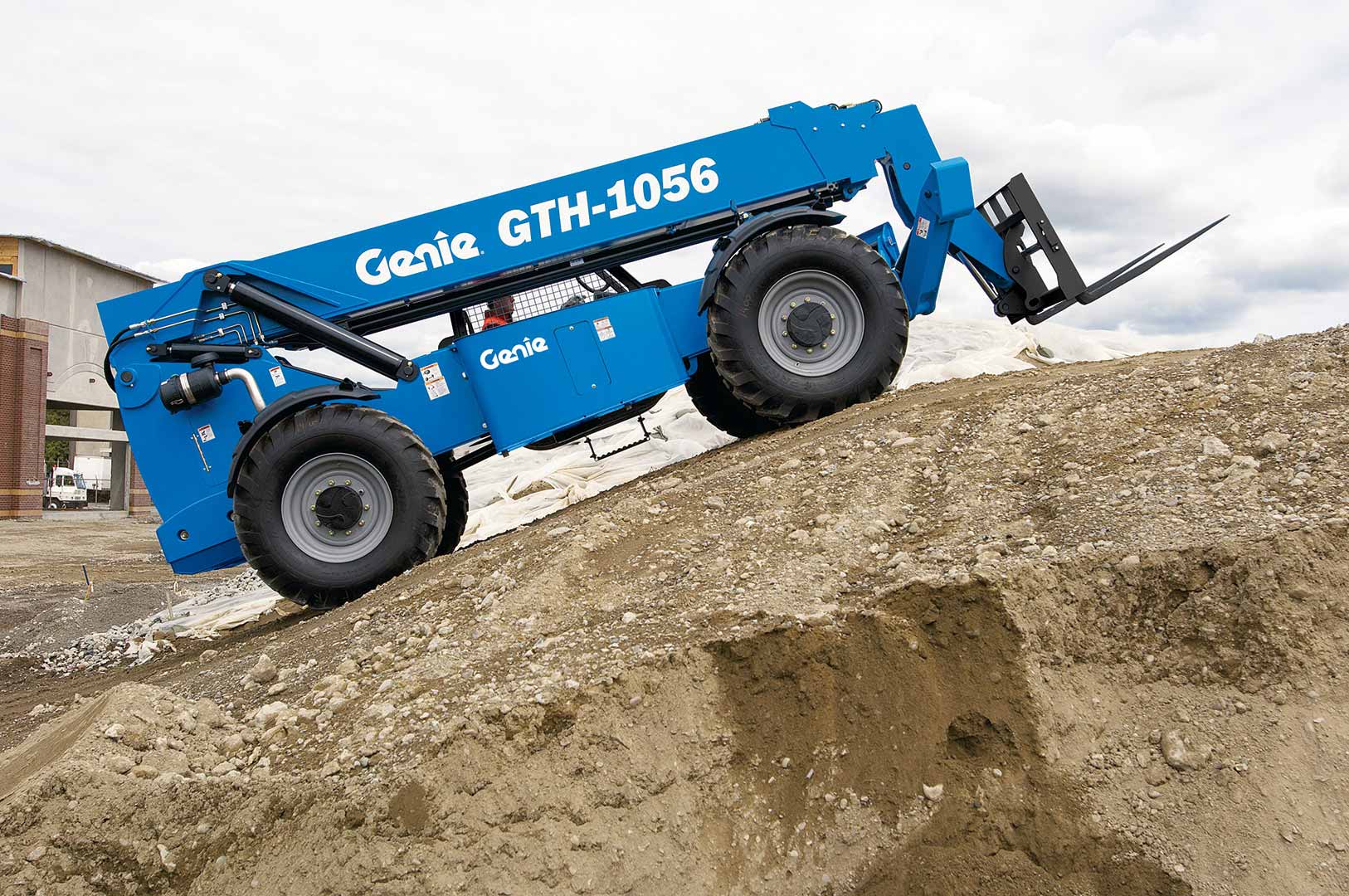 Used Genie GTH-1056   | lift truck rental for sale | National Lift