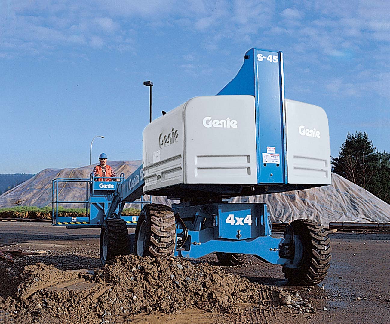 Used Genie S-40 and S-45   | lift truck rental for sale | National Lift