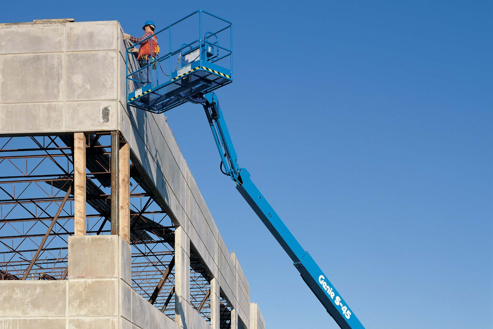 Used Genie S-40 and S-45   | lift truck rental for sale | National Lift