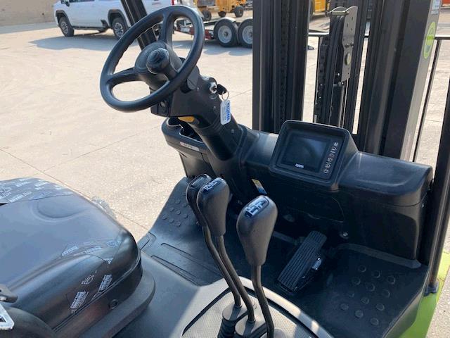 Used Clark S25C   | lift truck rental for sale | National Lift