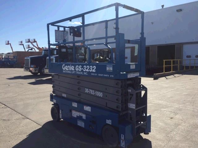 Used Genie GS3232   | lift truck rental for sale | National Lift