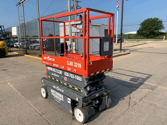 Used Skyjack SJIII3219   | lift truck rental for sale | National Lift