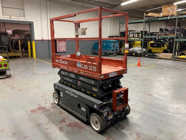 Used Skyjack SJIII3219   | lift truck rental for sale | National Lift