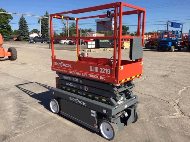 Used Skyjack SJIII3219   | lift truck rental for sale | National Lift