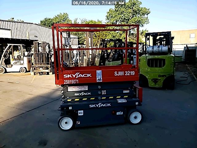 Used Skyjack SJIII3219   | lift truck rental for sale | National Lift