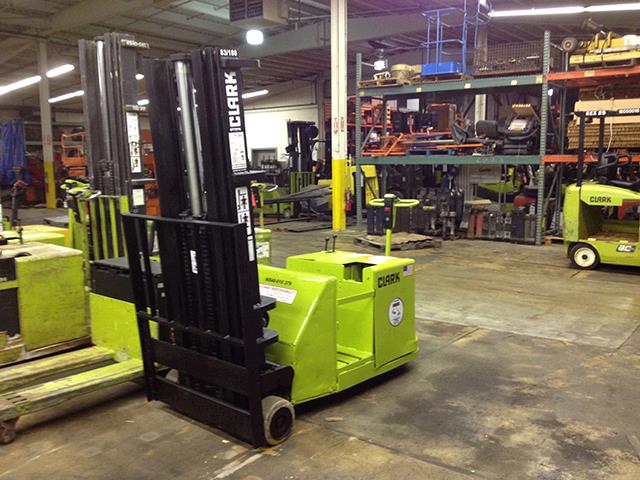 Used Clark ST40   | lift truck rental for sale | National Lift