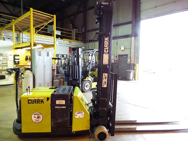 Used Clark ST40B   | lift truck rental for sale | National Lift