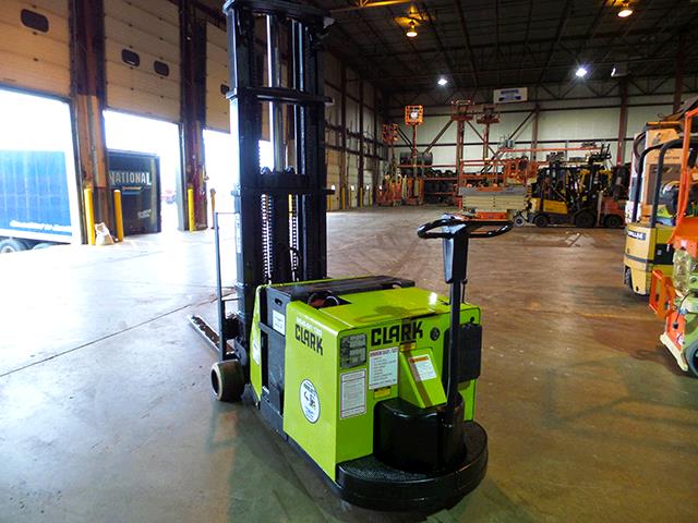 Used Clark ST40B   | lift truck rental for sale | National Lift