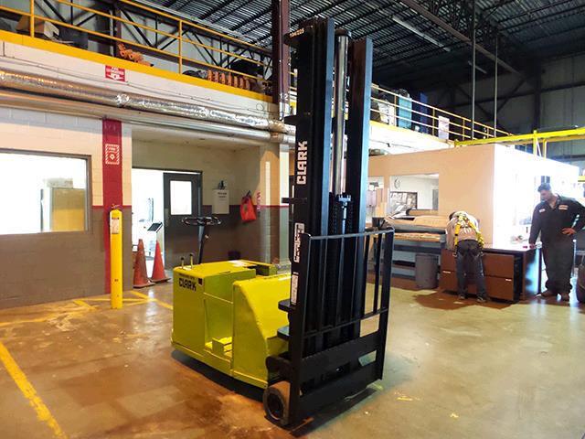 Used Clark ST40   | lift truck rental for sale | National Lift