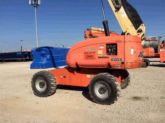 Used JLG Industries 600S   | lift truck rental for sale | National Lift