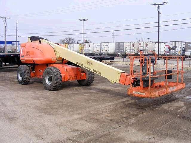 Used JLG Industries 600S   | lift truck rental for sale | National Lift