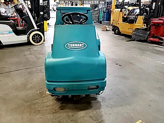 Used Tennant 7100   | lift truck rental for sale | National Lift