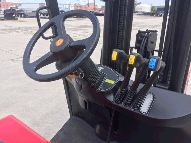 Used Clark TMX25   | lift truck rental for sale | National Lift