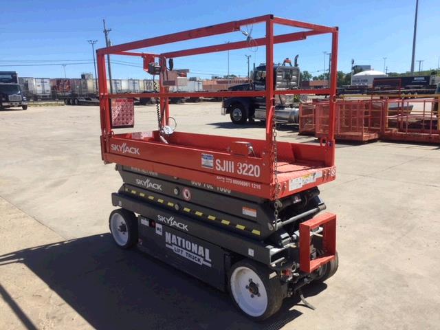 Used Skyjack SJIII3220   | lift truck rental for sale | National Lift