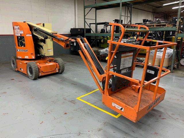 Used JLG Industries E300AJP   | lift truck rental for sale | National Lift