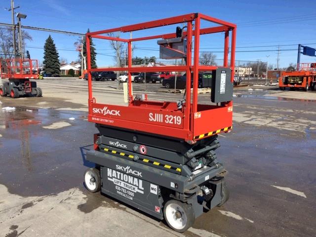 Used Skyjack SJIII3219   | lift truck rental for sale | National Lift