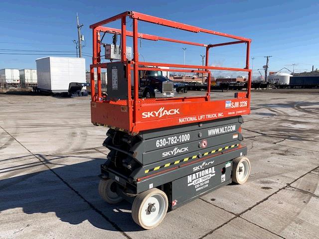 Used Skyjack SJIII3226   | lift truck rental for sale | National Lift