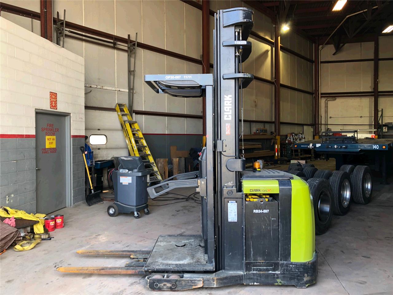 Used Clark OSX15   | lift truck rental for sale | National Lift