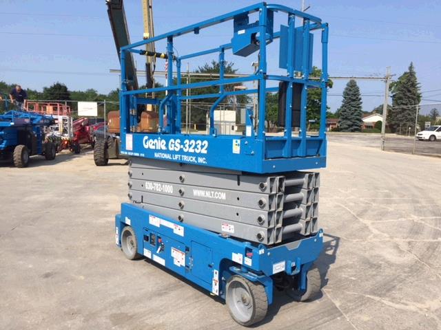 Used Genie GS3232   | lift truck rental for sale | National Lift